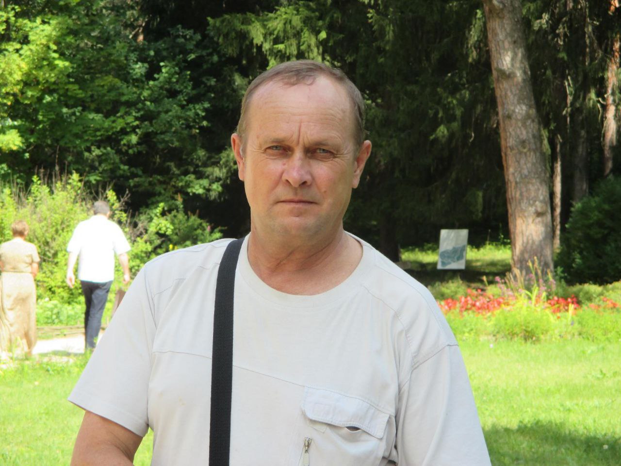 Виктор Оропаев